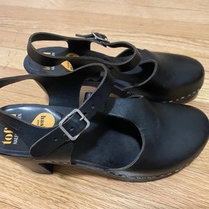 Swedish Hasbeens Black Clogs